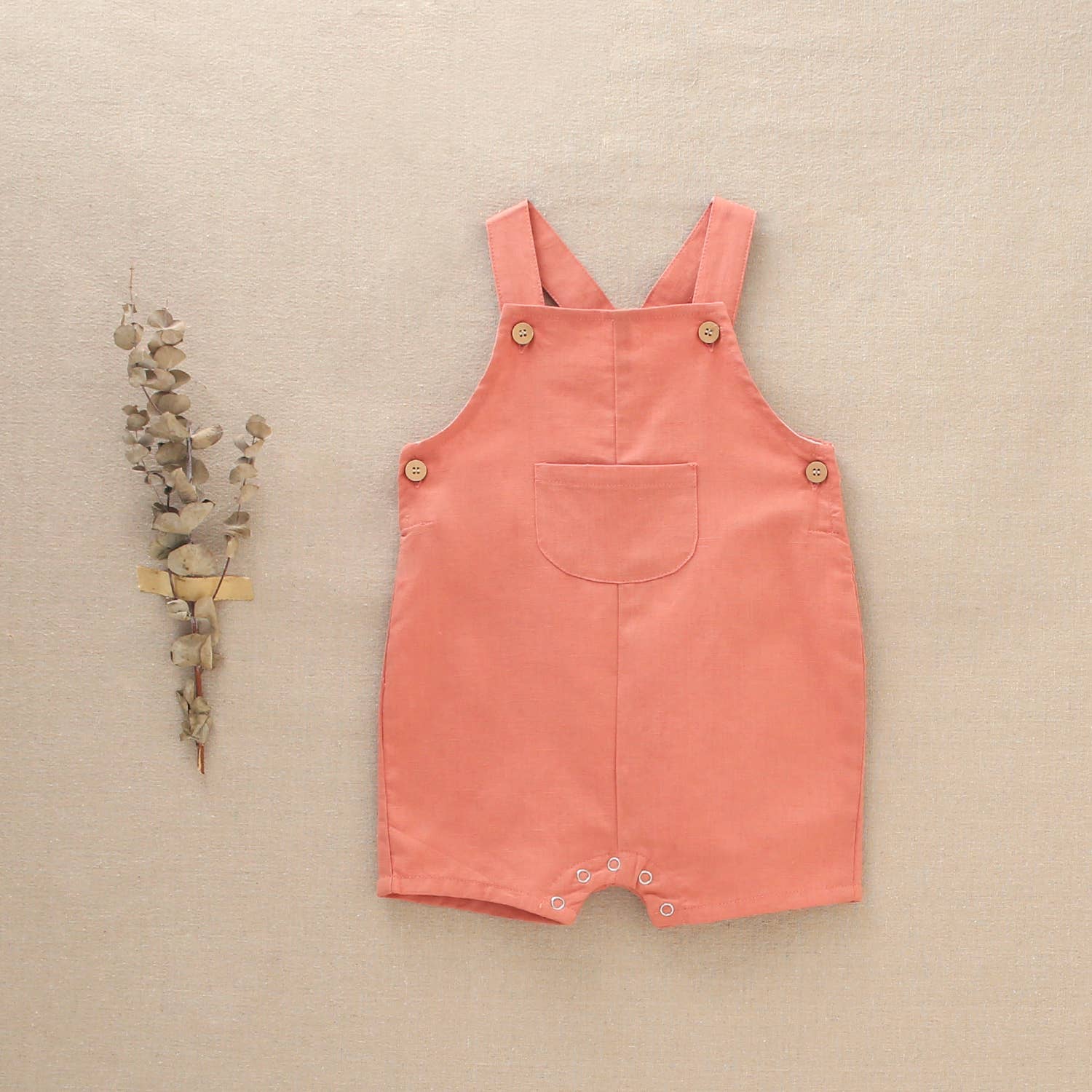 Short Baby Boy's Bib with Front Pocket: 18 Months / Coral - CapuletKids