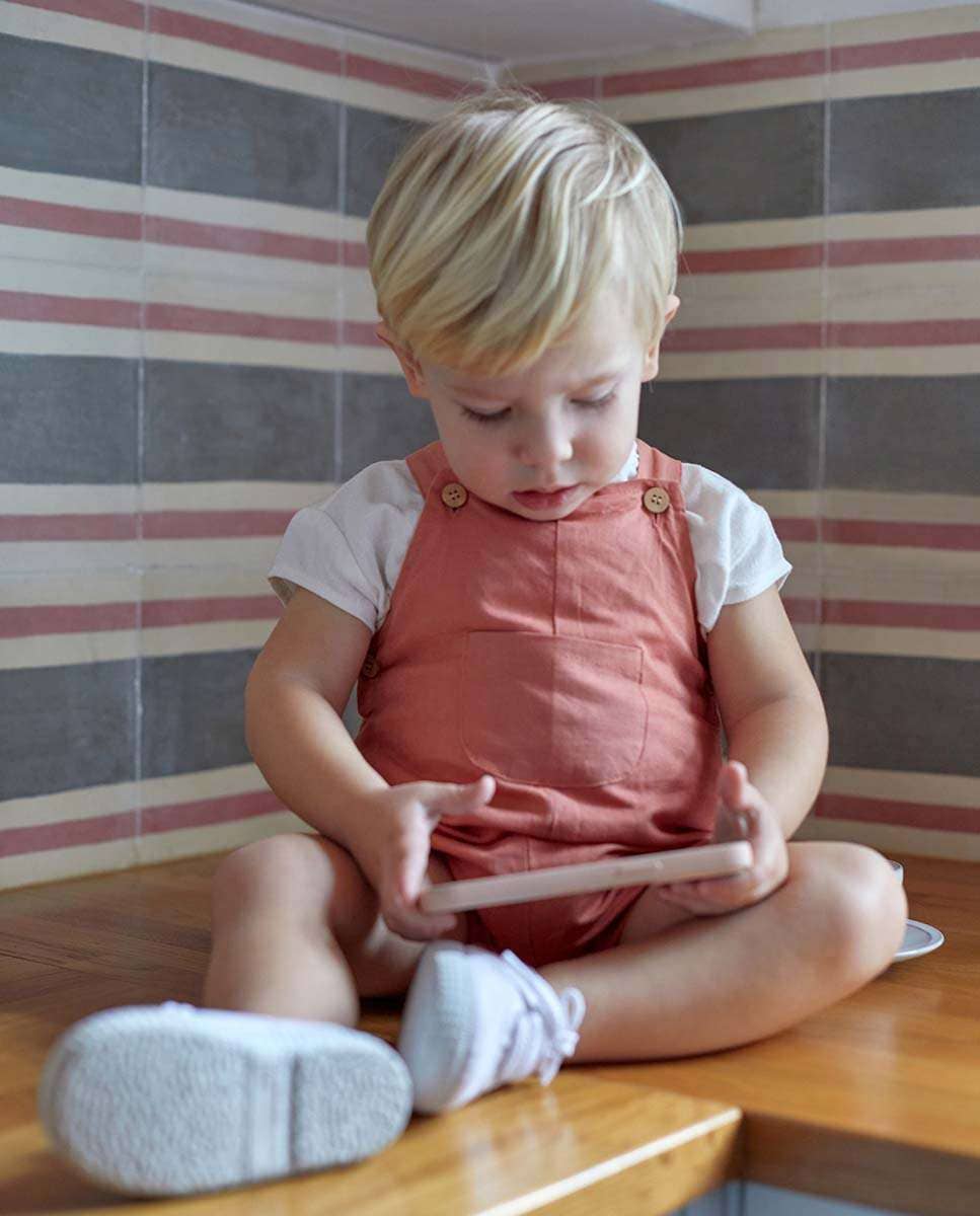 Short Baby Boy's Bib with Front Pocket: 18 Months / Coral - CapuletKids