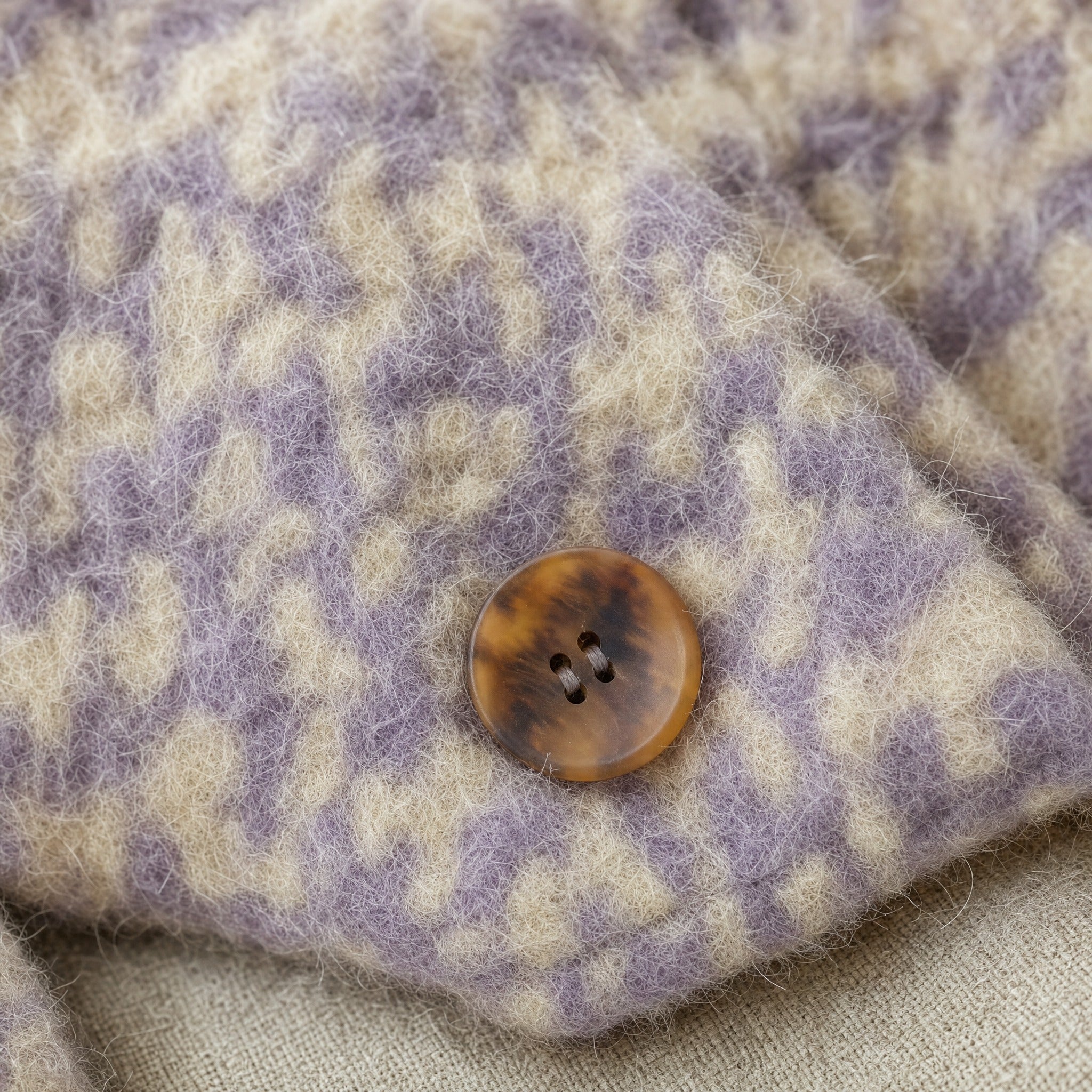 check-mohair-jacket-ciruela-tocoto-vintage detail