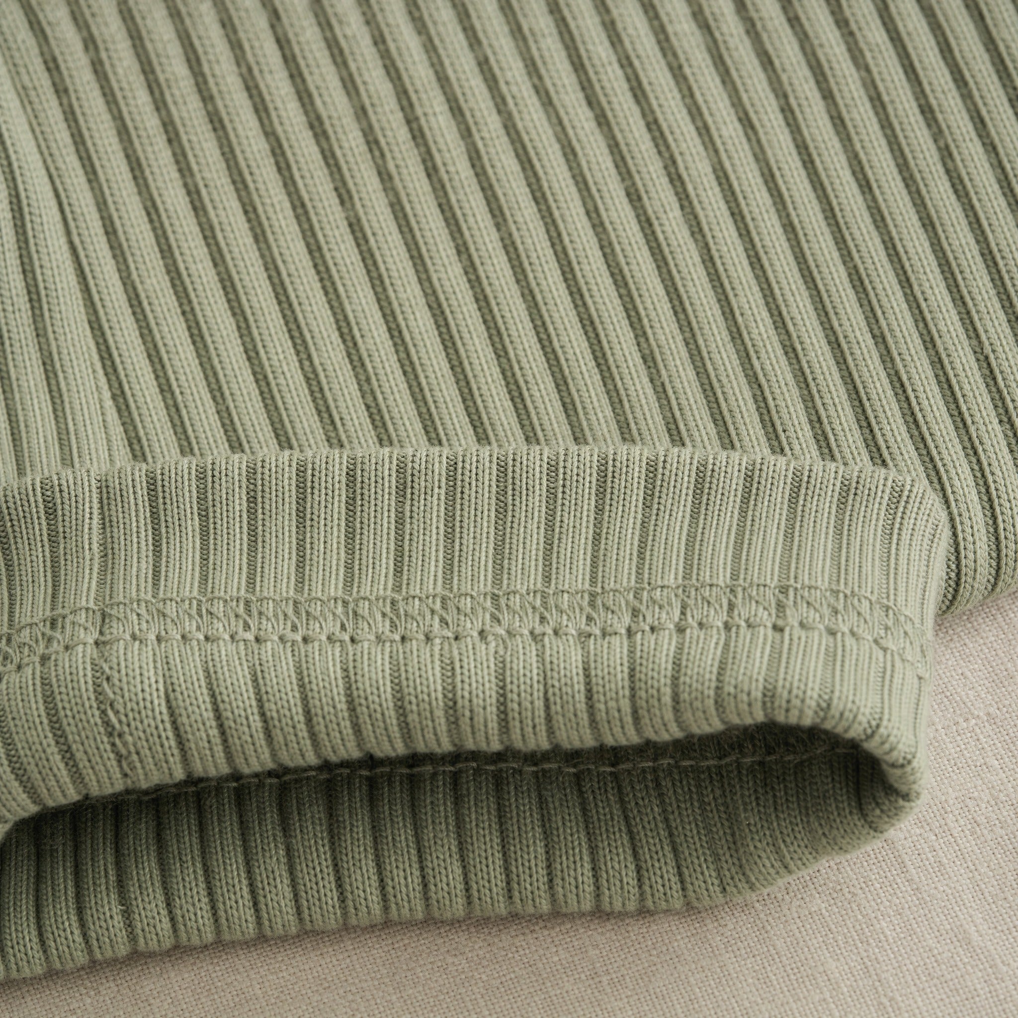 modal-leggings-light-moss-marmar-copenhagen detail